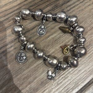 Silpada Atmospheric Distressed Bead Sterling Silver Stretch Bracelet w/ 5 charms